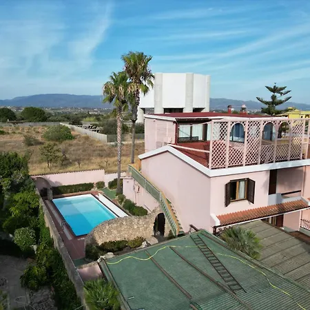 Casa de Férias Vincent House Quartu SantʼElena